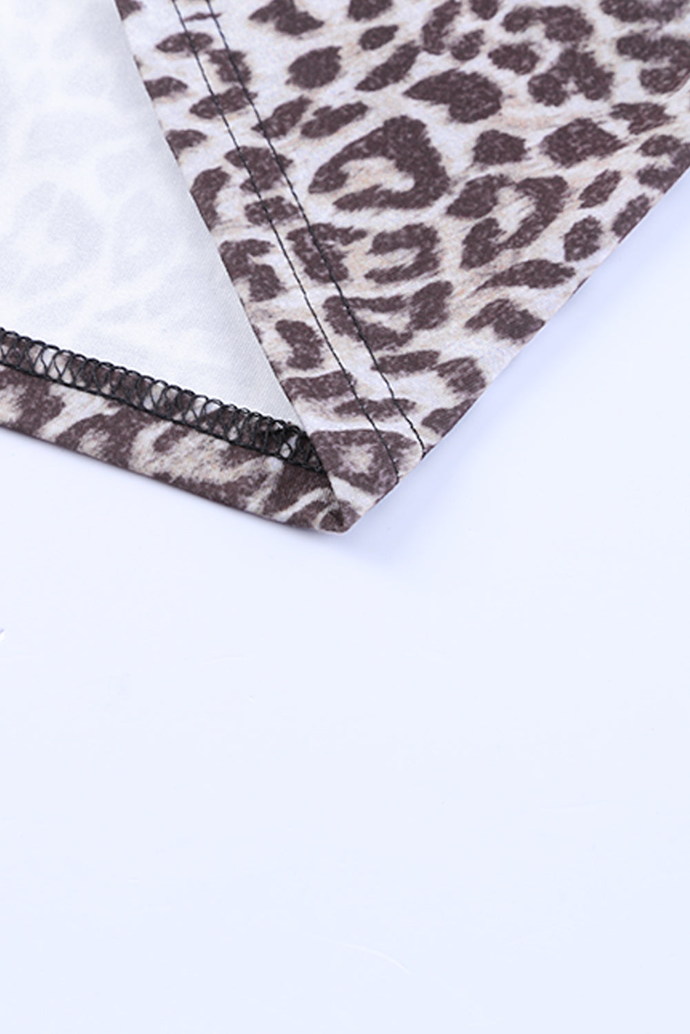 Robe longue côtelée noire en patchwork léopard avec poches
