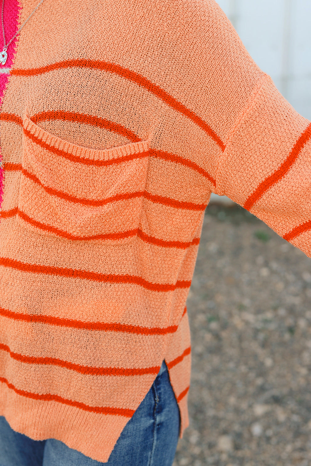 Večbarvni črtasti barvni blok ohlapen pleten pulover