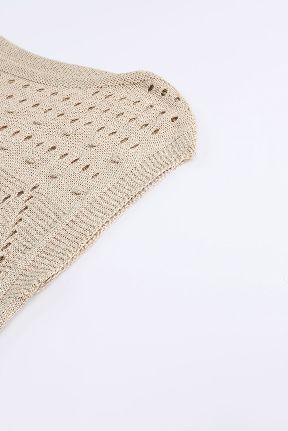Zgornji del pletenega puloverja s kratkimi dolmanskimi rokavi v kaki barvi Pointelle