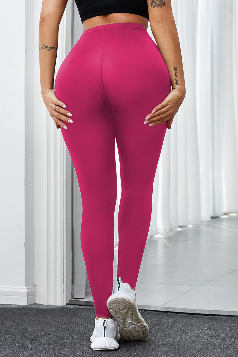 Leggings per abbigliamento sportivo fitness scavati in tinta unita rosa
