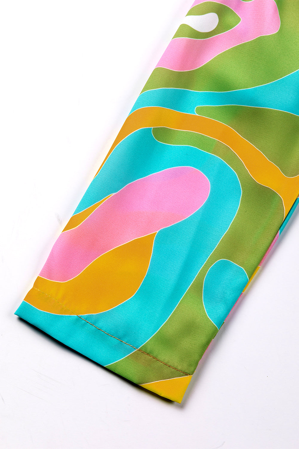 Mehrfarbige Bluse mit abstraktem Print und V-Ausschnitt