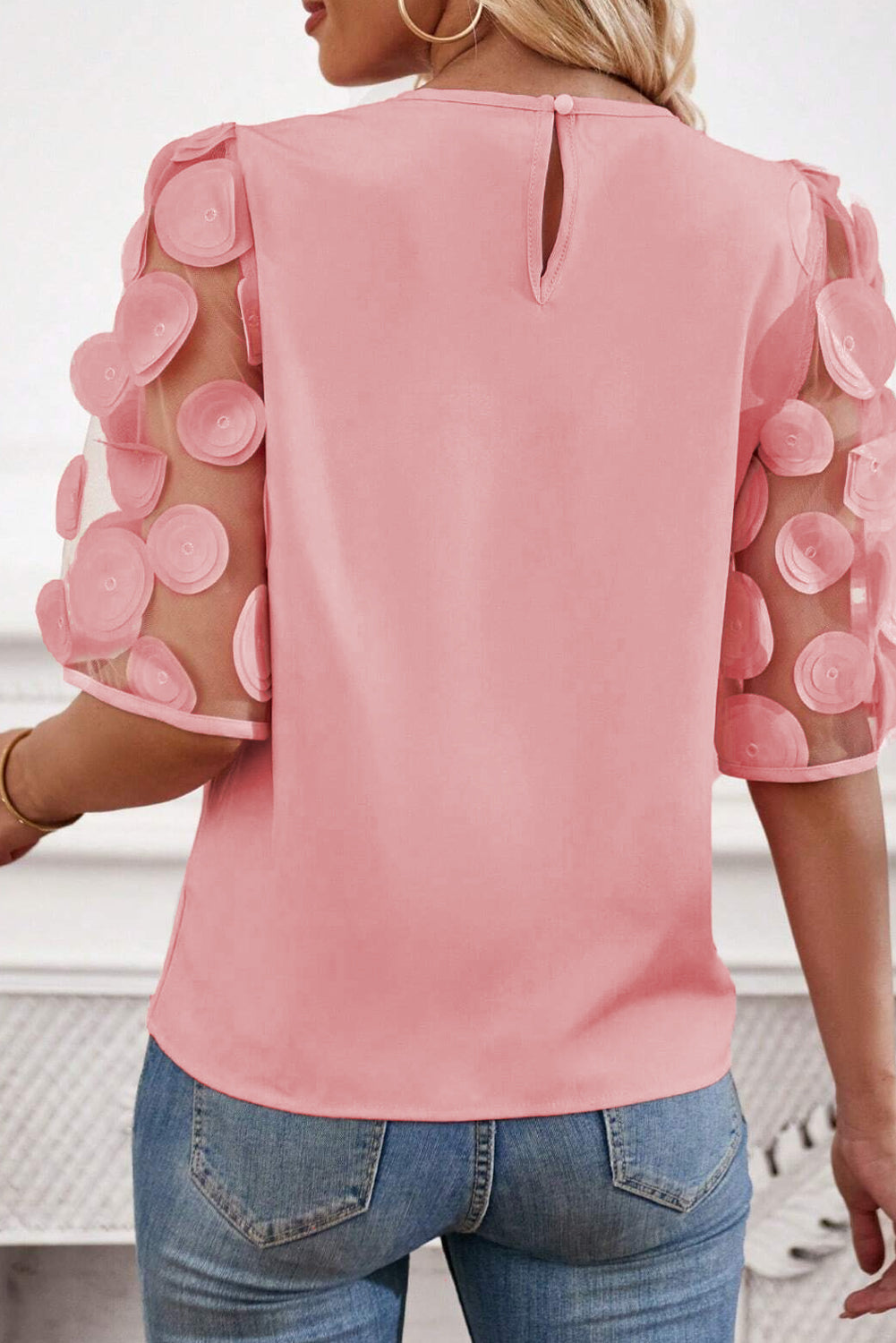 Prašnjavo ružičasta kontrastna mrežasta bluza s pola rukava