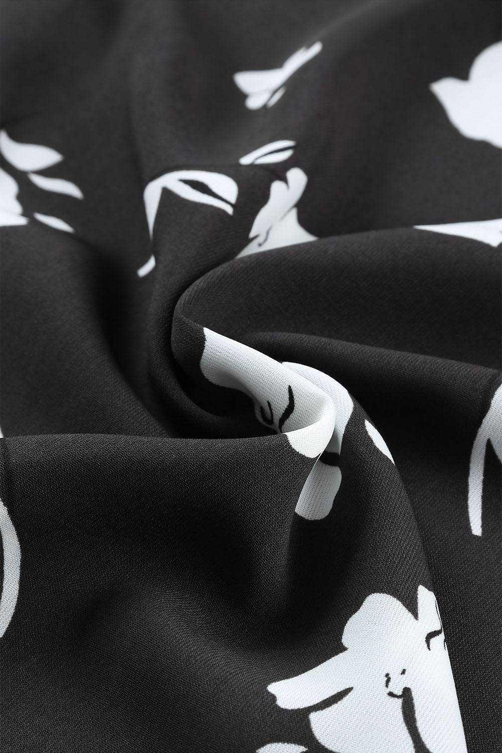 Khakifarbenes, geblümtes Babydoll-Kleid mit V-Ausschnitt und Taschen