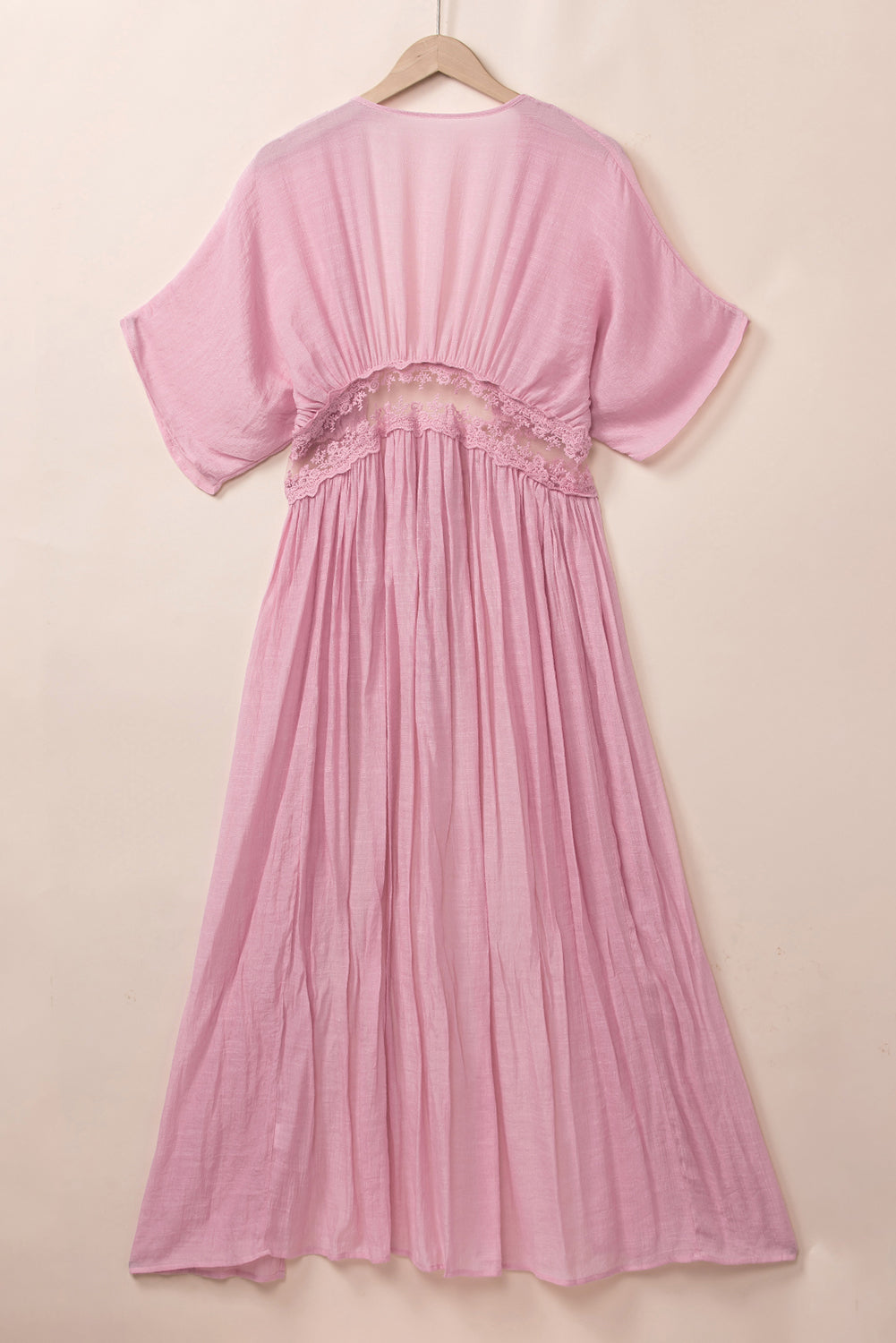 Maxi kimono aperto sul davanti con cuciture in pizzo rosa chiaro