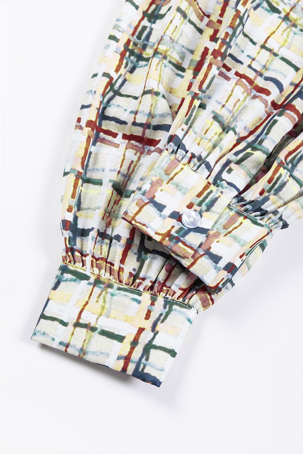 Večbarvna srajca s karirastim vzorcem in napihnjenimi rokavi