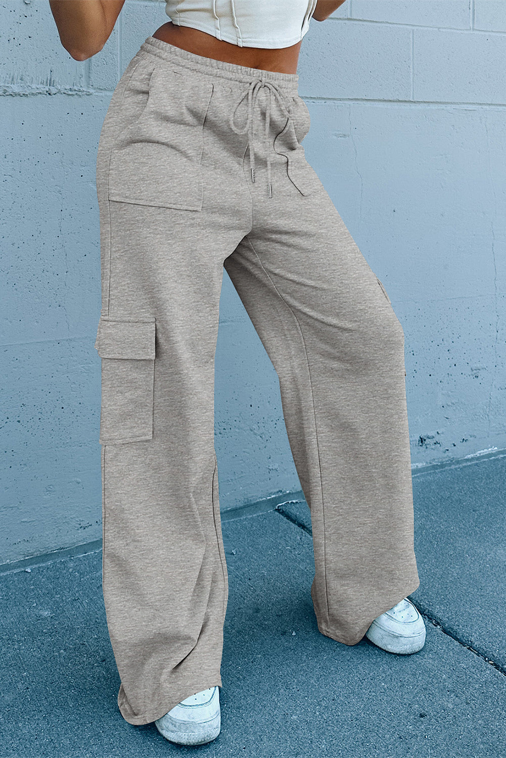 Pantalon d'entraînement à jambes larges et multi-poches à lacets taille haute gris clair