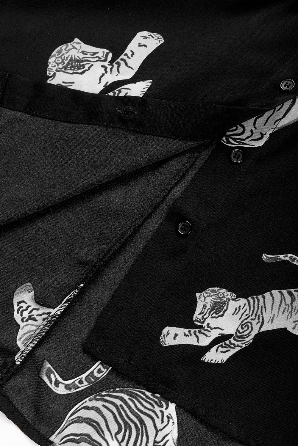Chemise oversize noire à manches 3/4 et imprimé tigre