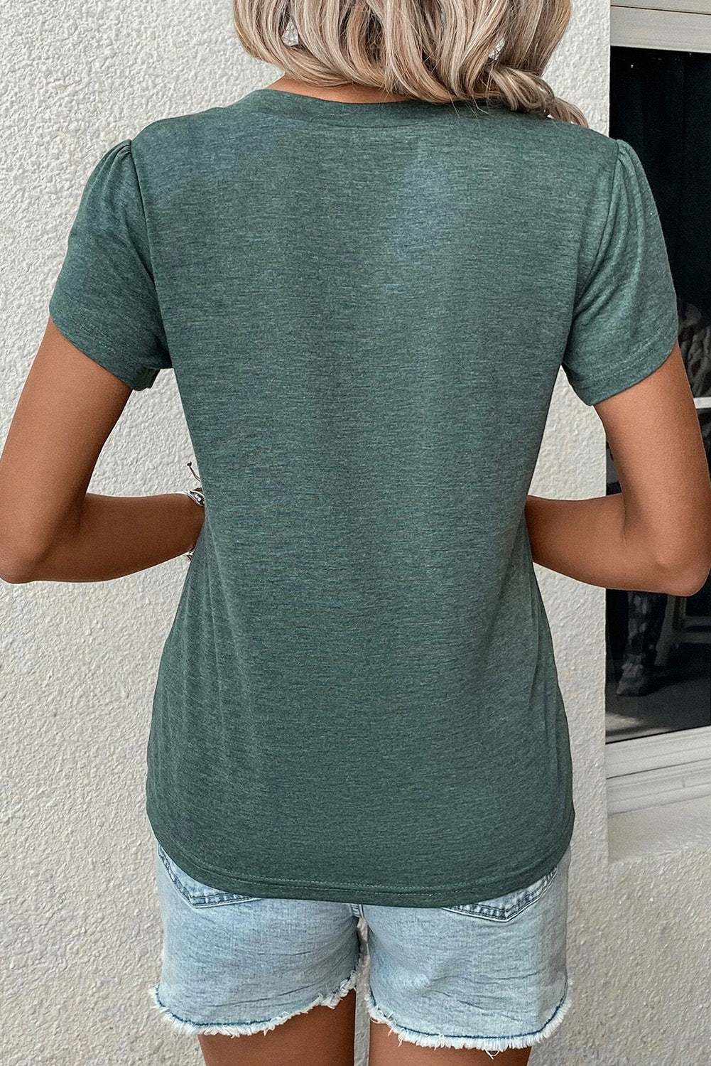 T-shirt à manches pétales et col en V, vert brume