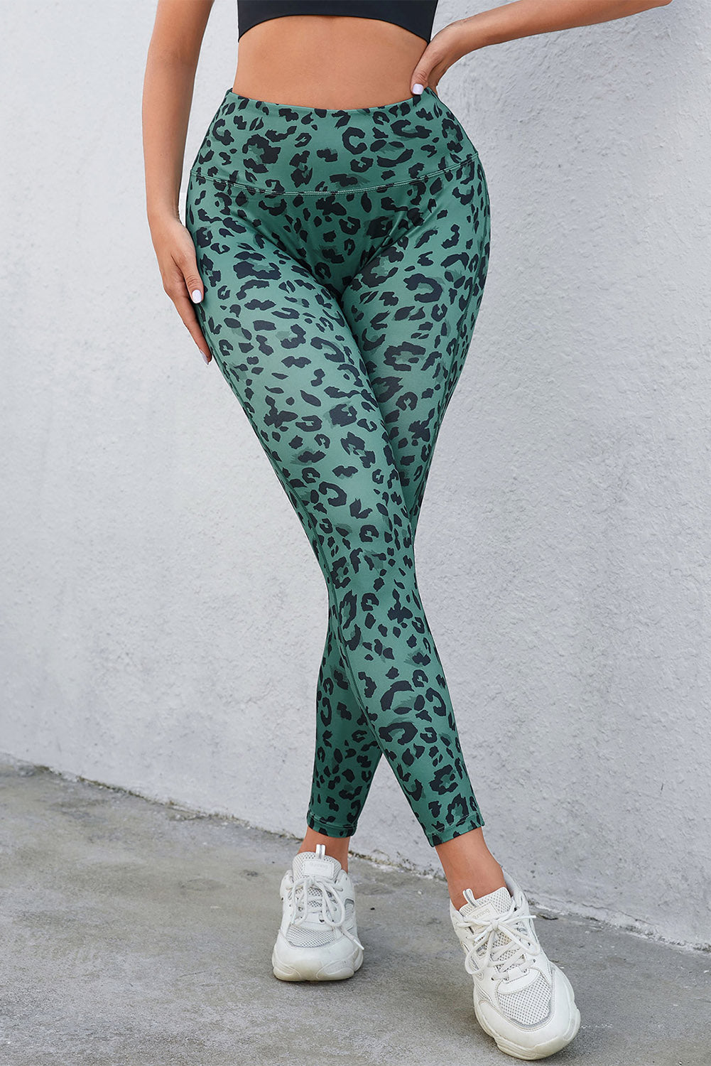 Leggings attivi con stampa leopardata classica verde