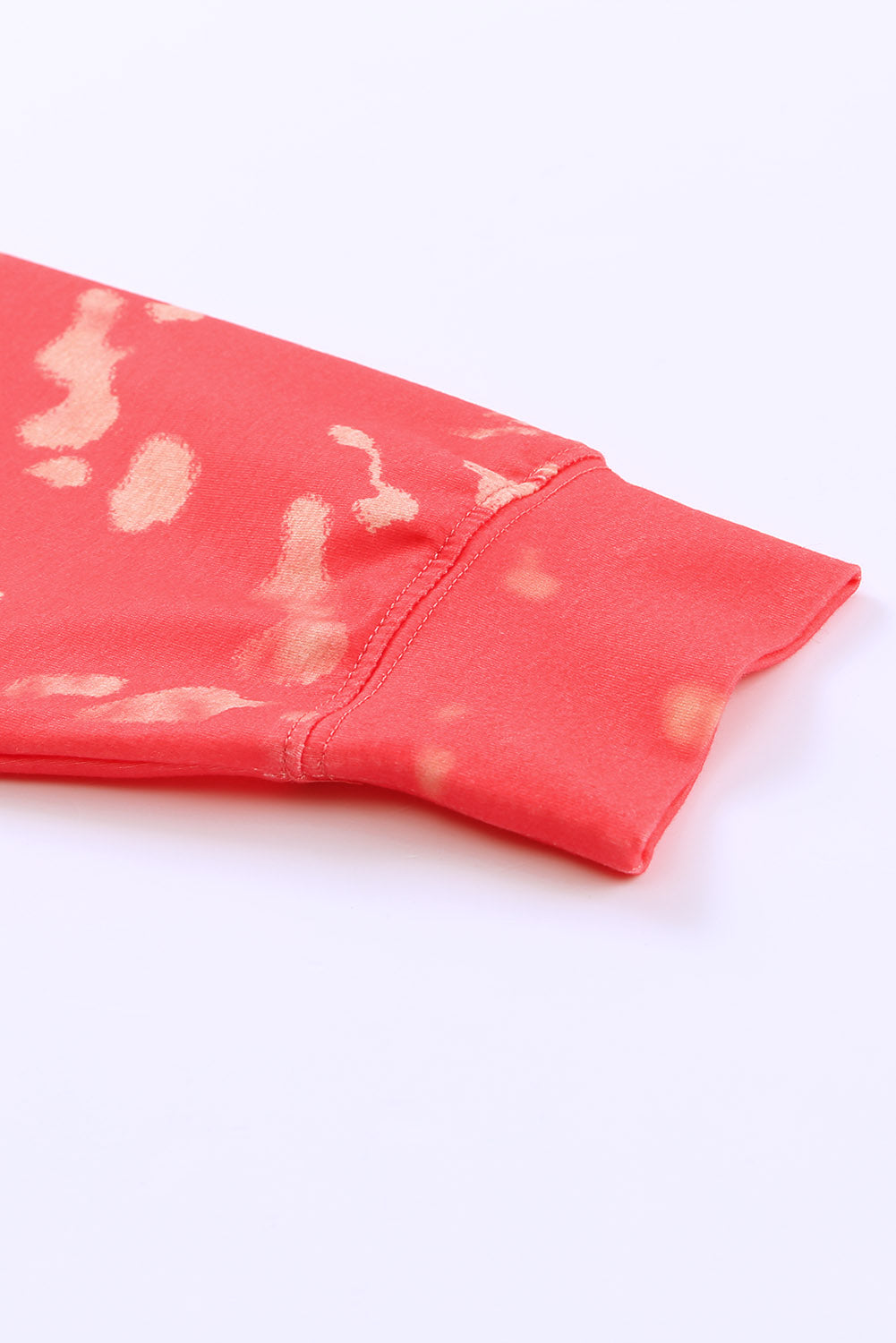 Sweat-shirt rose à imprimé guépard blanchi