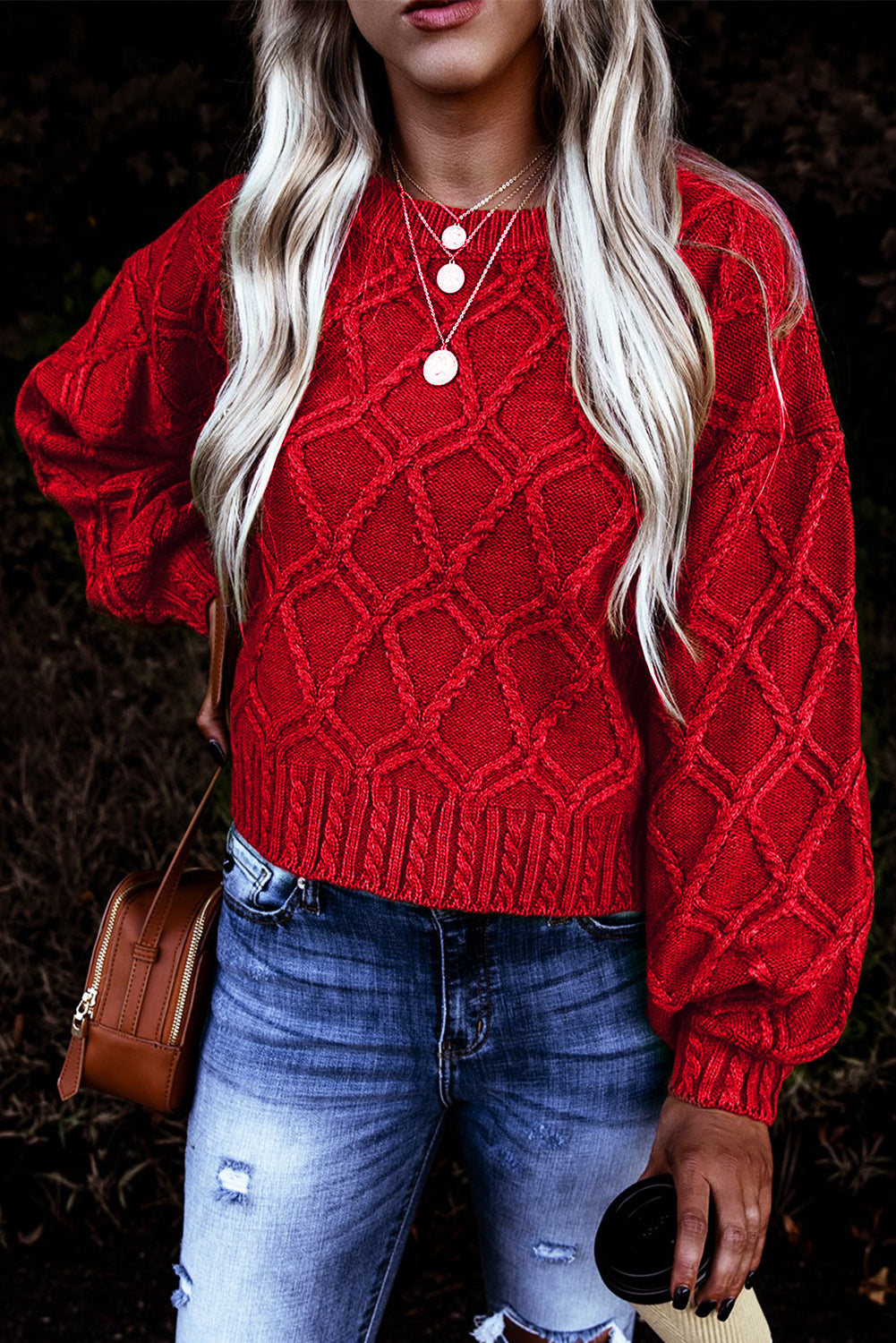 Ognjeno rdeč praznični debel pulover z teksturo