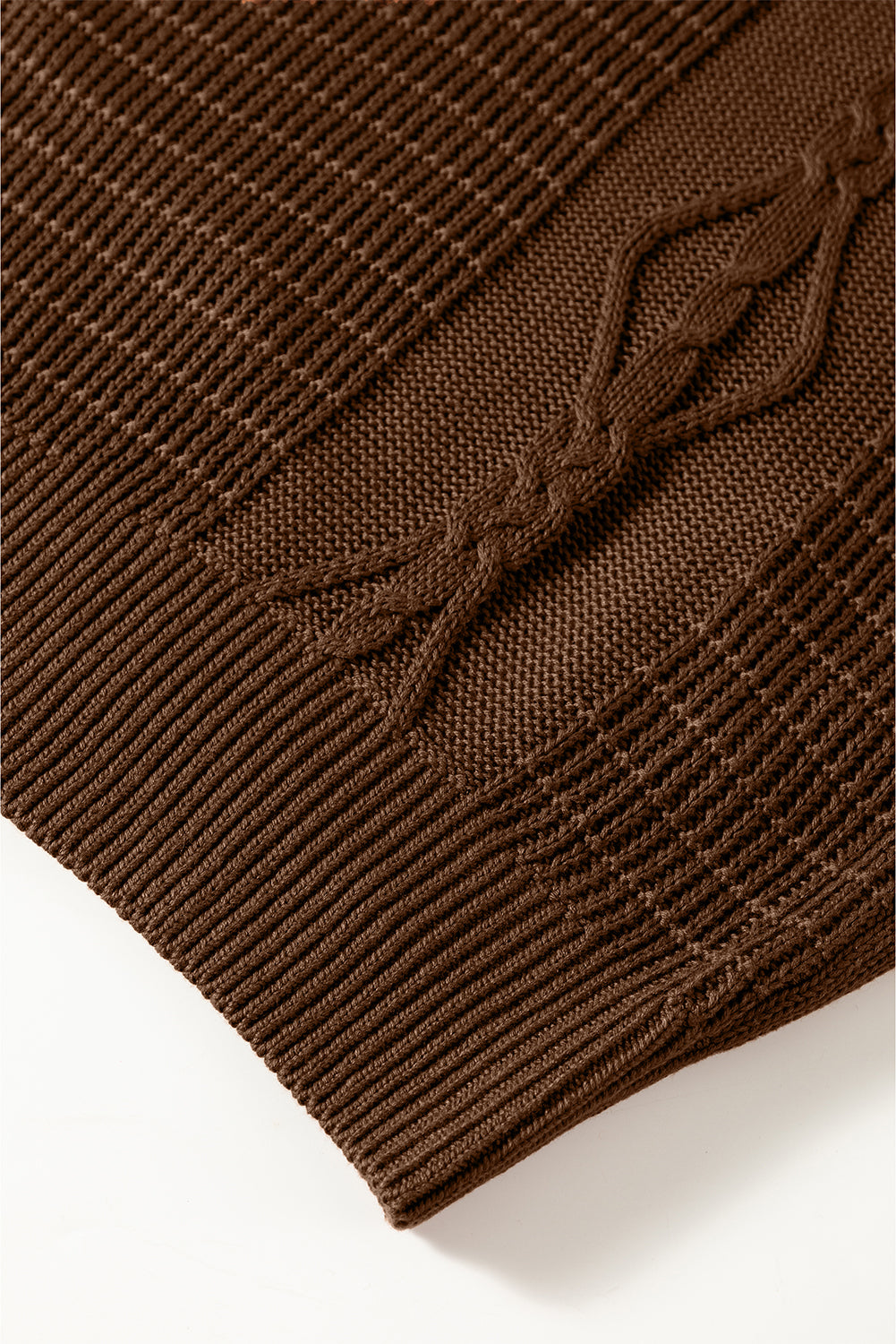 Maglione a collo quadrato con struttura mista in maglia a trecce caffè