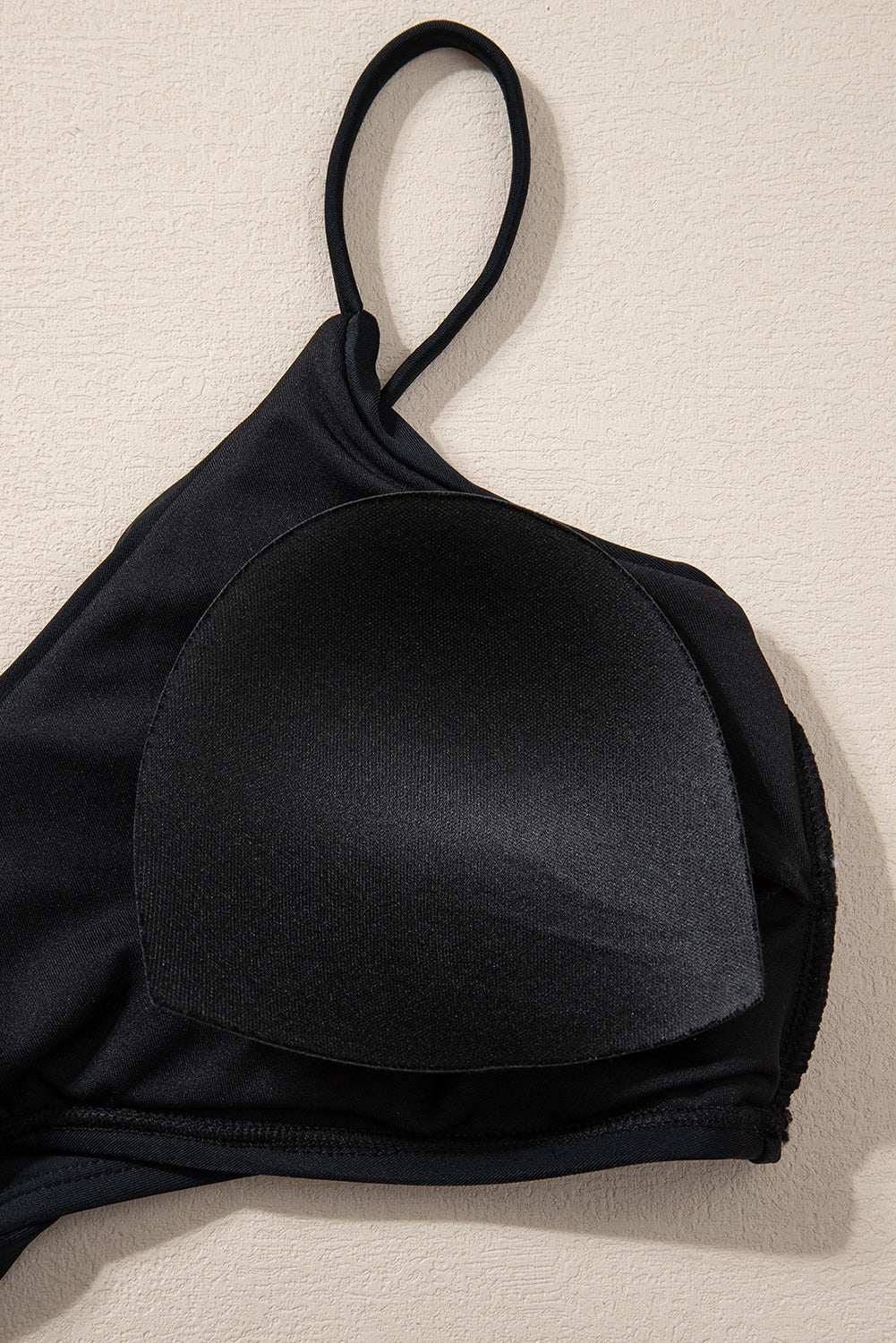 Maillot de bain bikini léopard noir croisé au dos