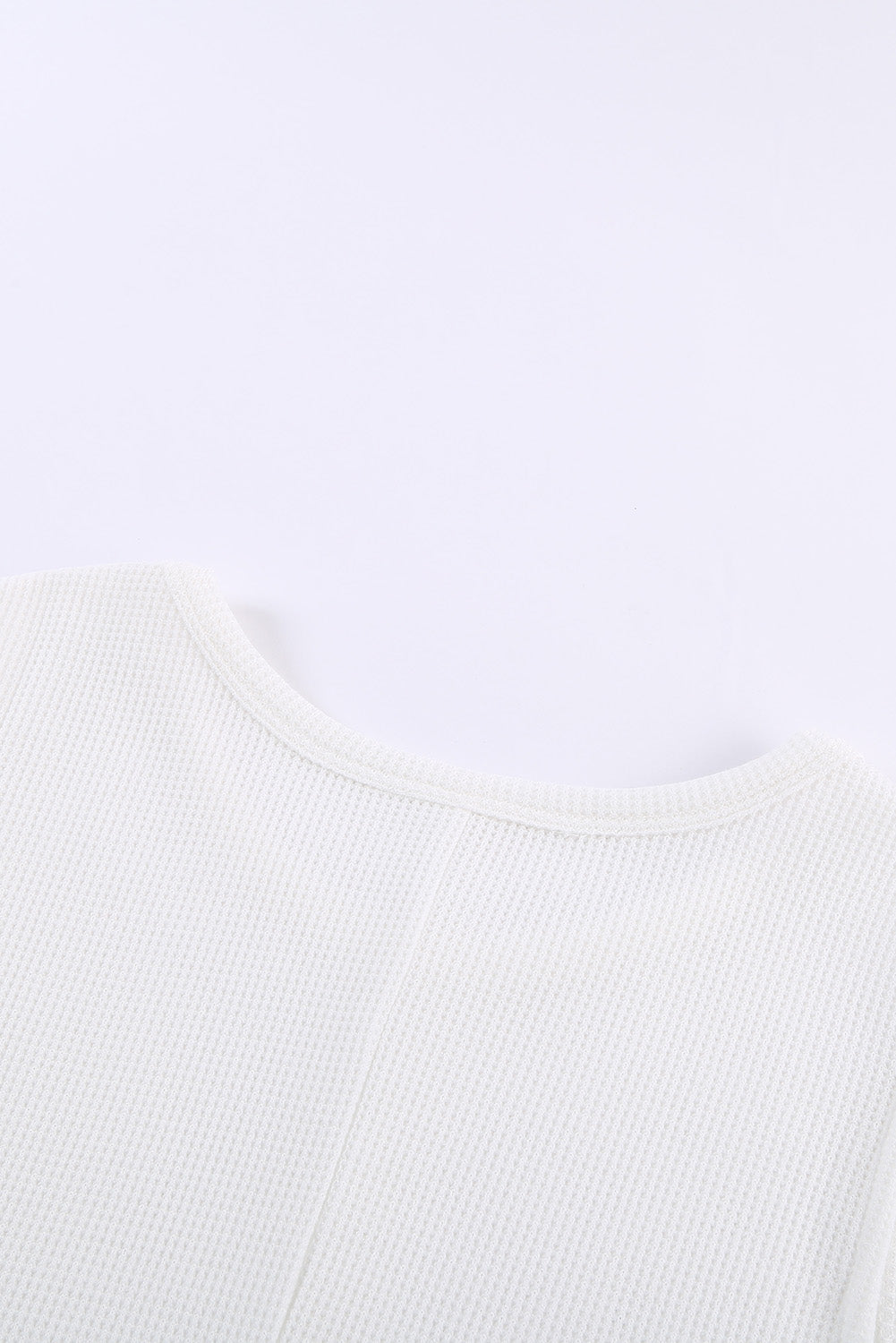 Bijela majica bez rukava s okruglim izrezom