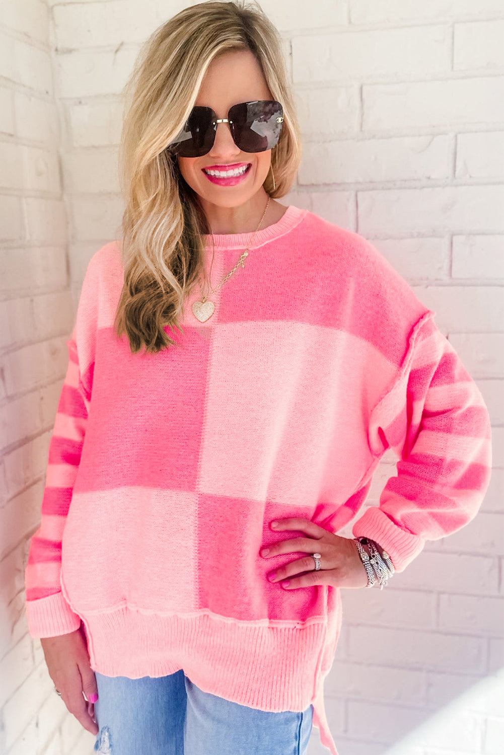 Rosa karierter Colorblock-gestreifter High-Low-Loose-Pullover