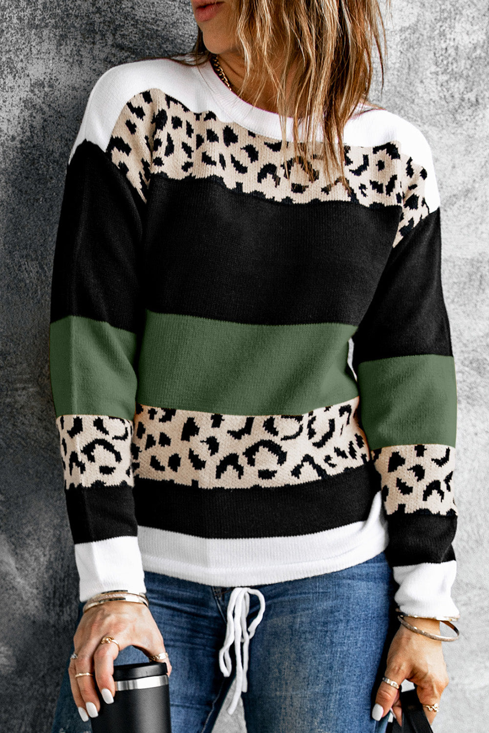 Zeleni pleteni pulover džemper s okruglim izrezom i leopard blok boja