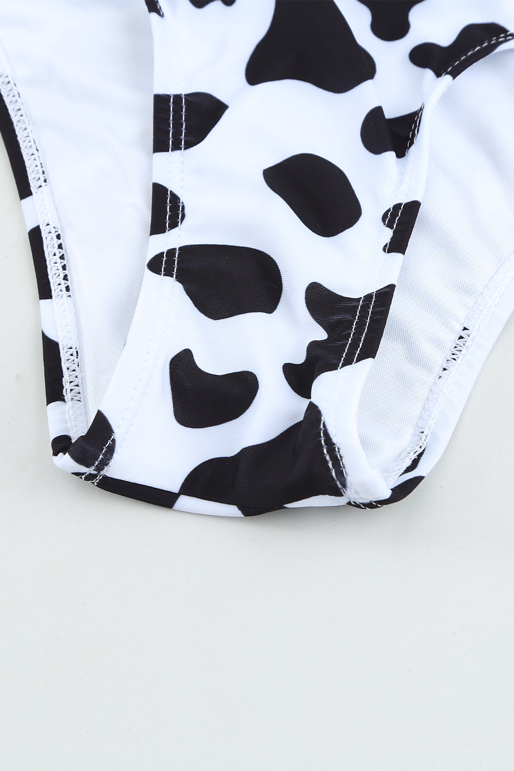 Einteiliger Badeanzug mit Kuh-Animal-Print