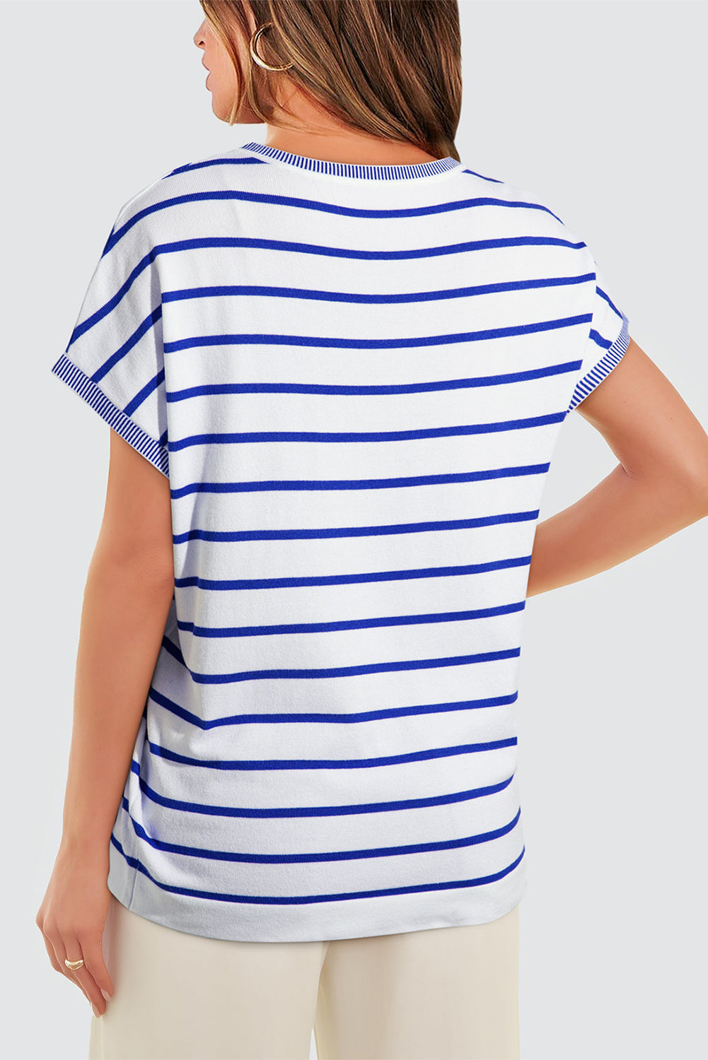 T-shirt con maniche a pipistrello lavorata a maglia a righe blu cielo