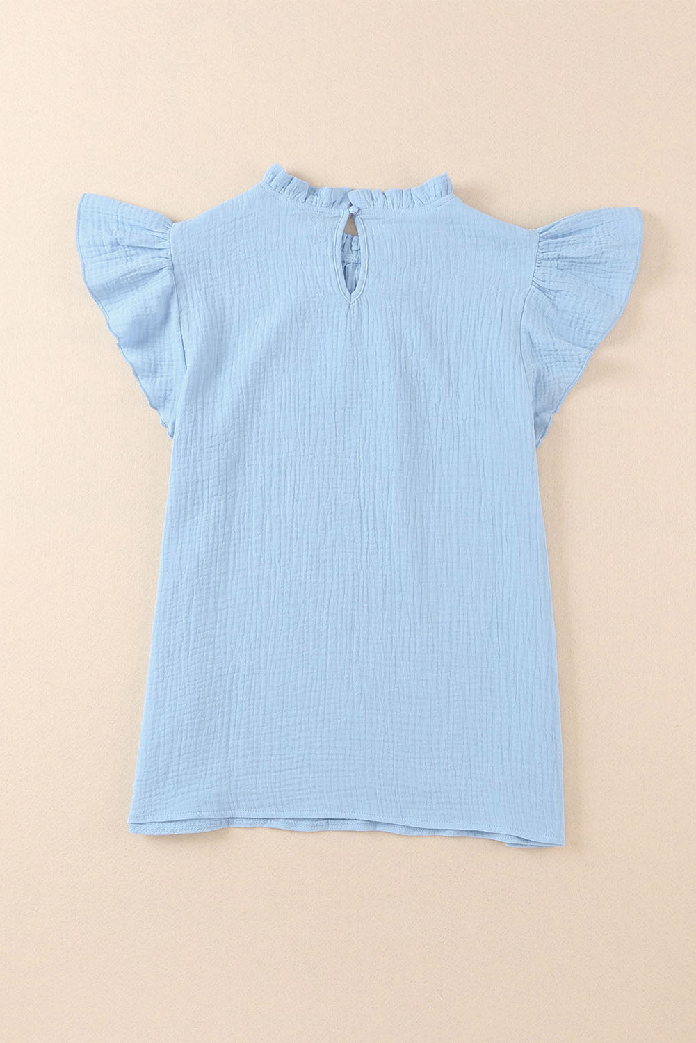 Himmelblaue, strukturierte Bluse mit Flatterärmeln und Rüschenkragen