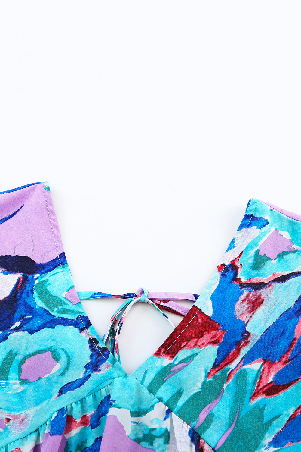 Himmelblaue Bluse mit abstraktem Print und V-Ausschnitt mit Flatterärmeln
