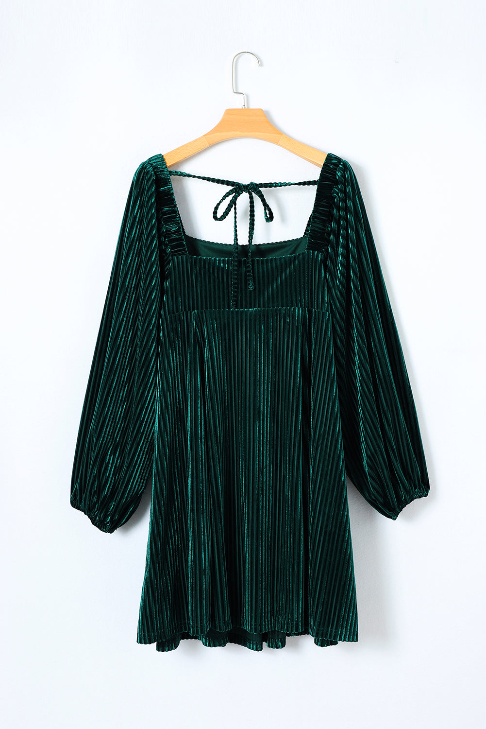 Grünes Babydoll-Kleid aus Samt mit eckigem Ausschnitt und Schnürung am Rücken