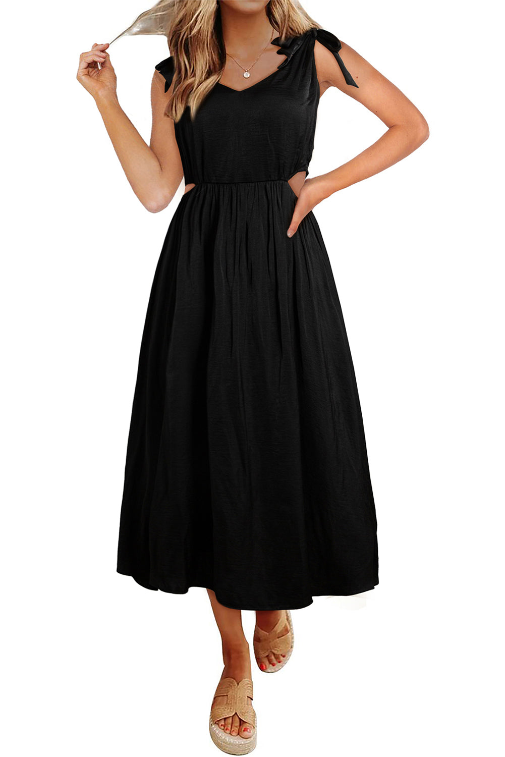 Crna duga haljina s vezanim naramenicama, izrezana do struka