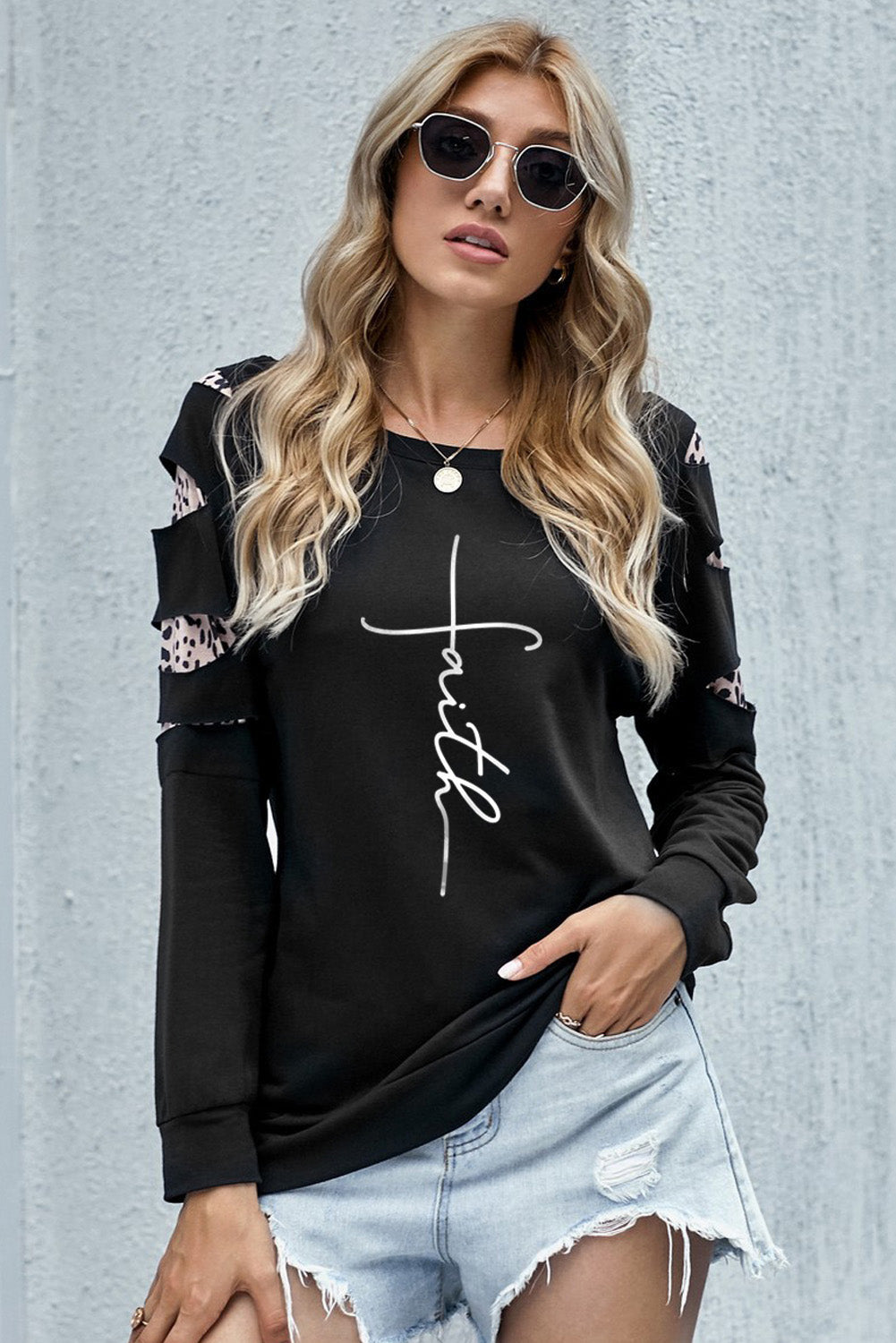 Langarm-Pullover-Sweatshirt mit Buchstaben-Print und Cut-out