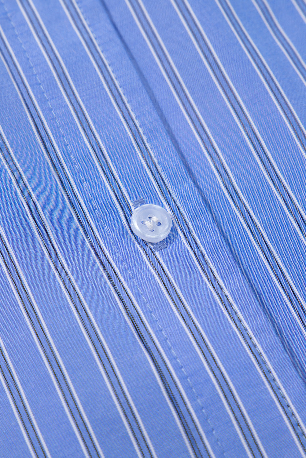 Übergroßes Freizeithemd mit Knopfleiste und blauen Streifen