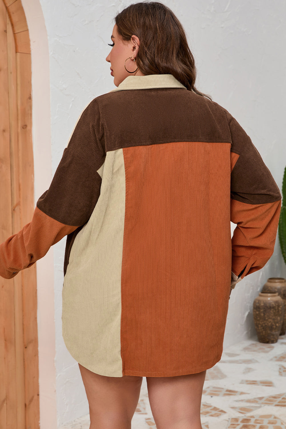 Braune Cord-Colorblock-Taschenjacke in Übergröße