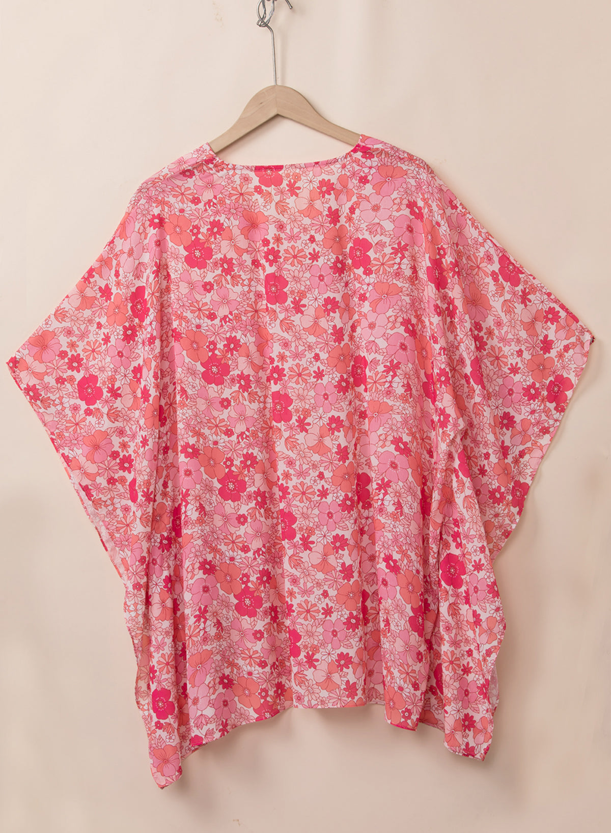 Rosafarbene Bluse im Boho-Blumen-Kimono-Stil mit V-Ausschnitt