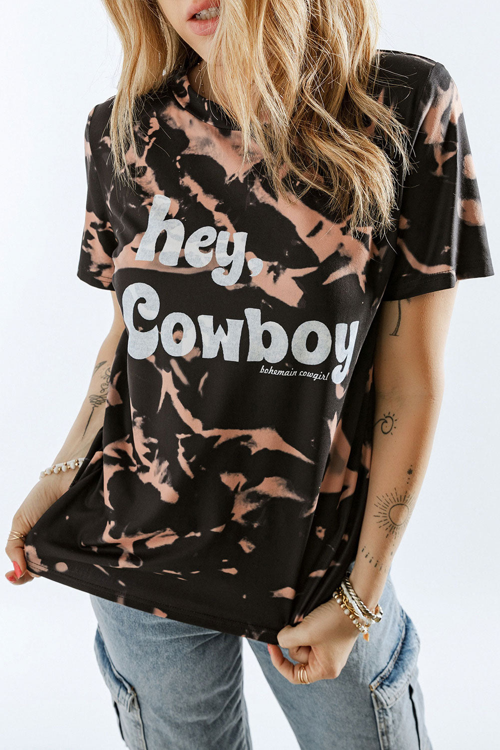 Noir Hey, Cowboy Tie Dye T-shirt à manches courtes imprimé