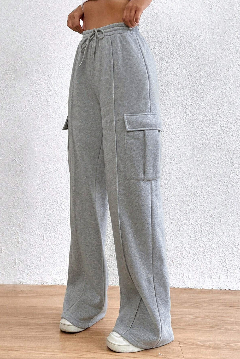 Pantaloni sportivi cargo grigio chiaro con coulisse in vita
