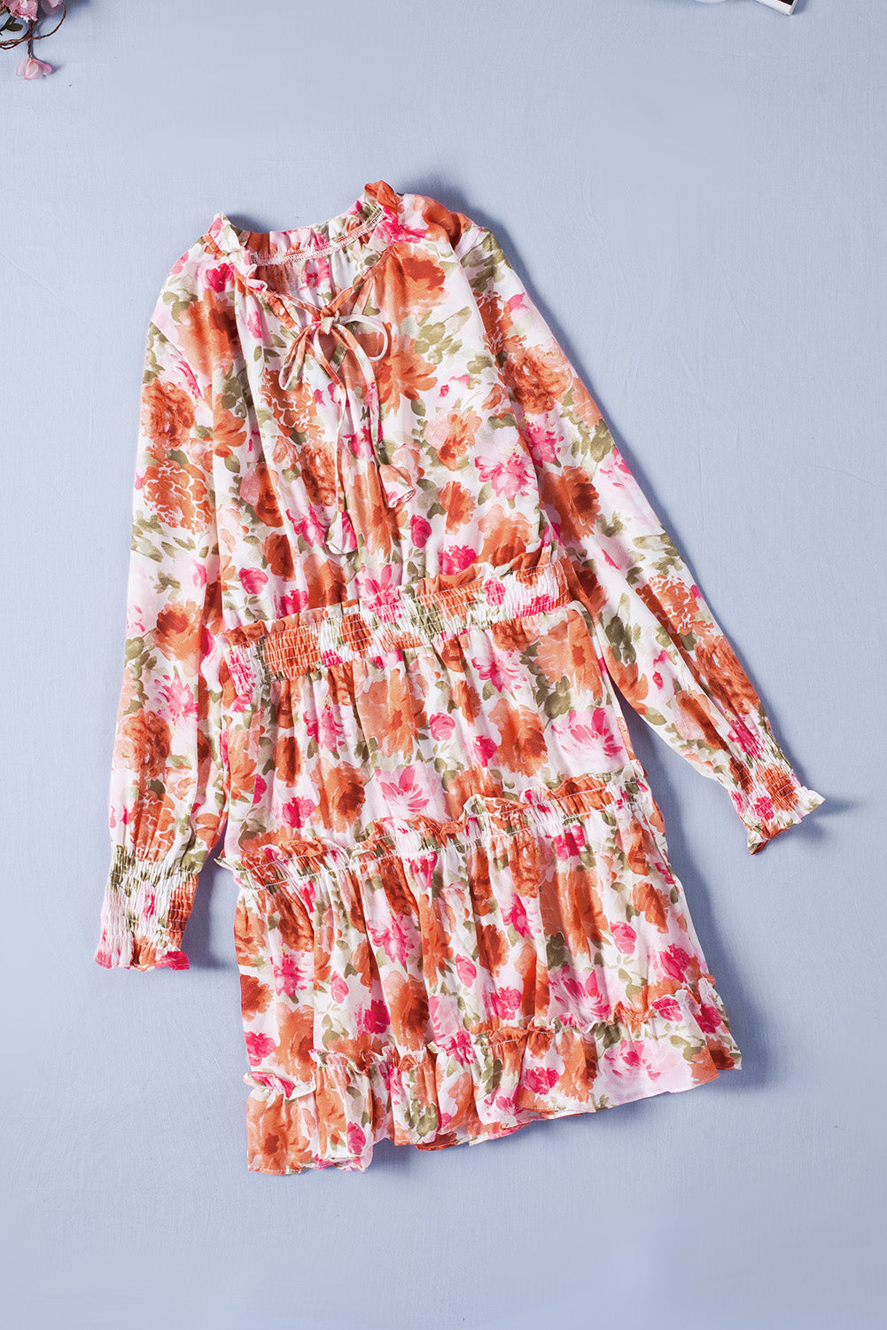 Mini-robe florale multicolore à col en V, manches longues et taille nouée