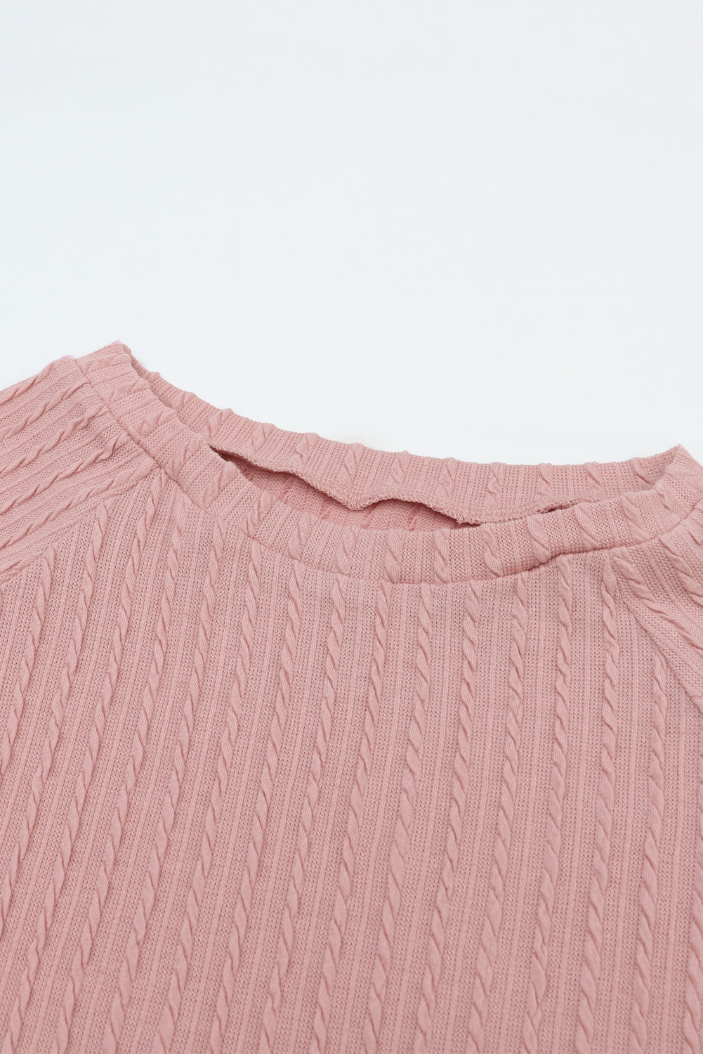 Rožnata rebrasta pletena majica z dolgimi rokavi z okroglim izrezom