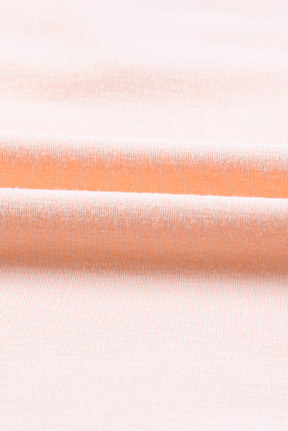 Ružičasti kontrastni gornji dio rukava s laticama s izrezbarenim vratom