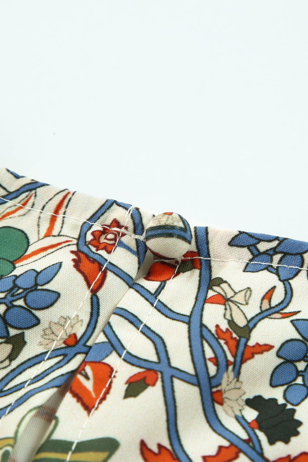 Večbarvna vintage bluza s cvetličnimi rokavi in ​​naborki