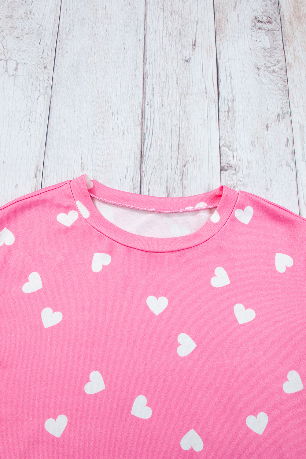 Ensemble de détente rose avec t-shirt à manches longues et short à imprimé cœur Saint-Valentin