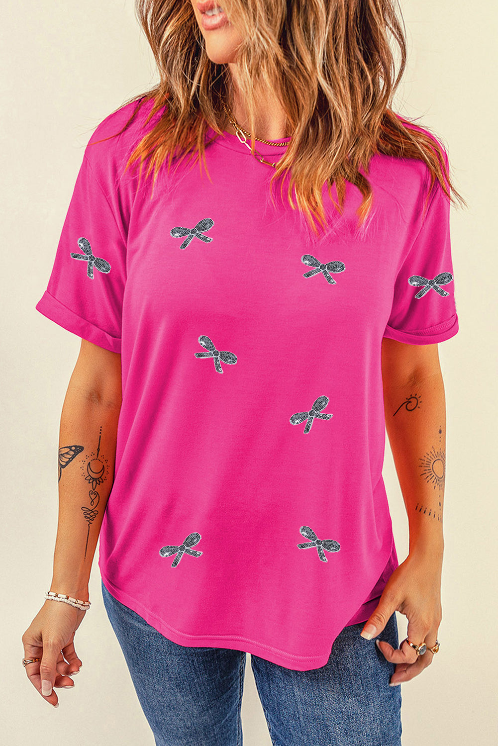 T-shirt stampata con fiocco casual rosa rossa