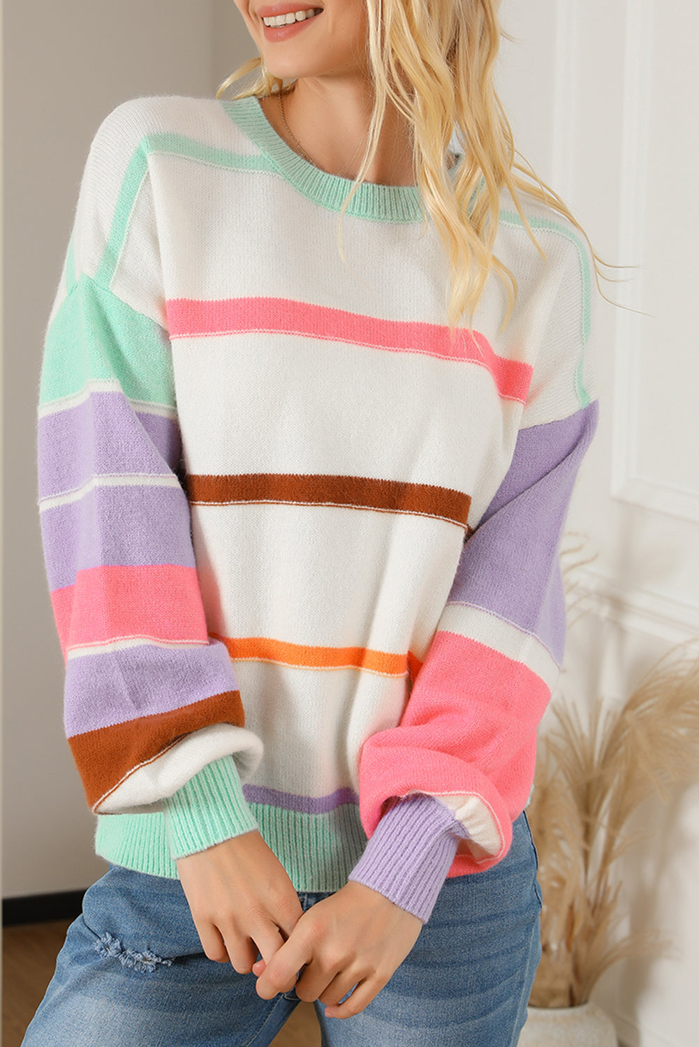 Maglione con spalle scese color block a righe multicolori