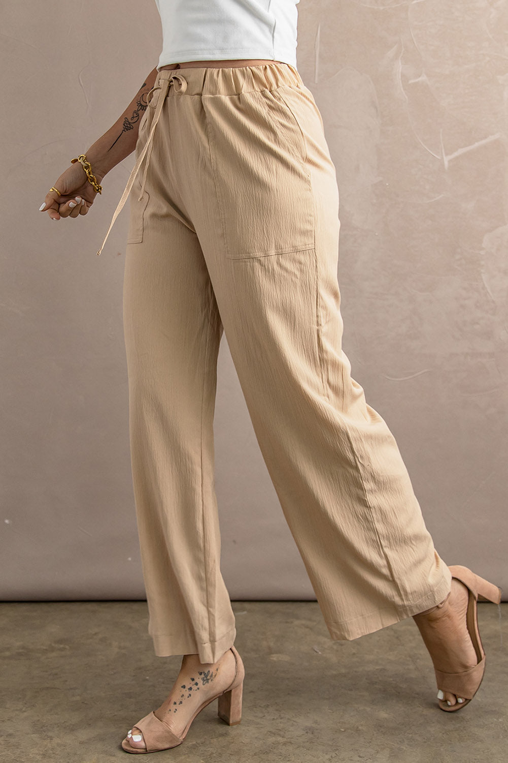Pantalon large froissé kaki à taille avec cordon de serrage