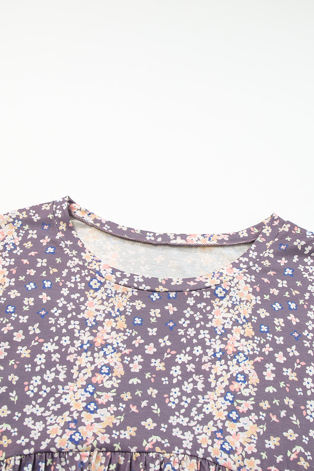 Vijolična bluza Babydoll z okroglim izrezom in velikimi cvetličnimi potiski