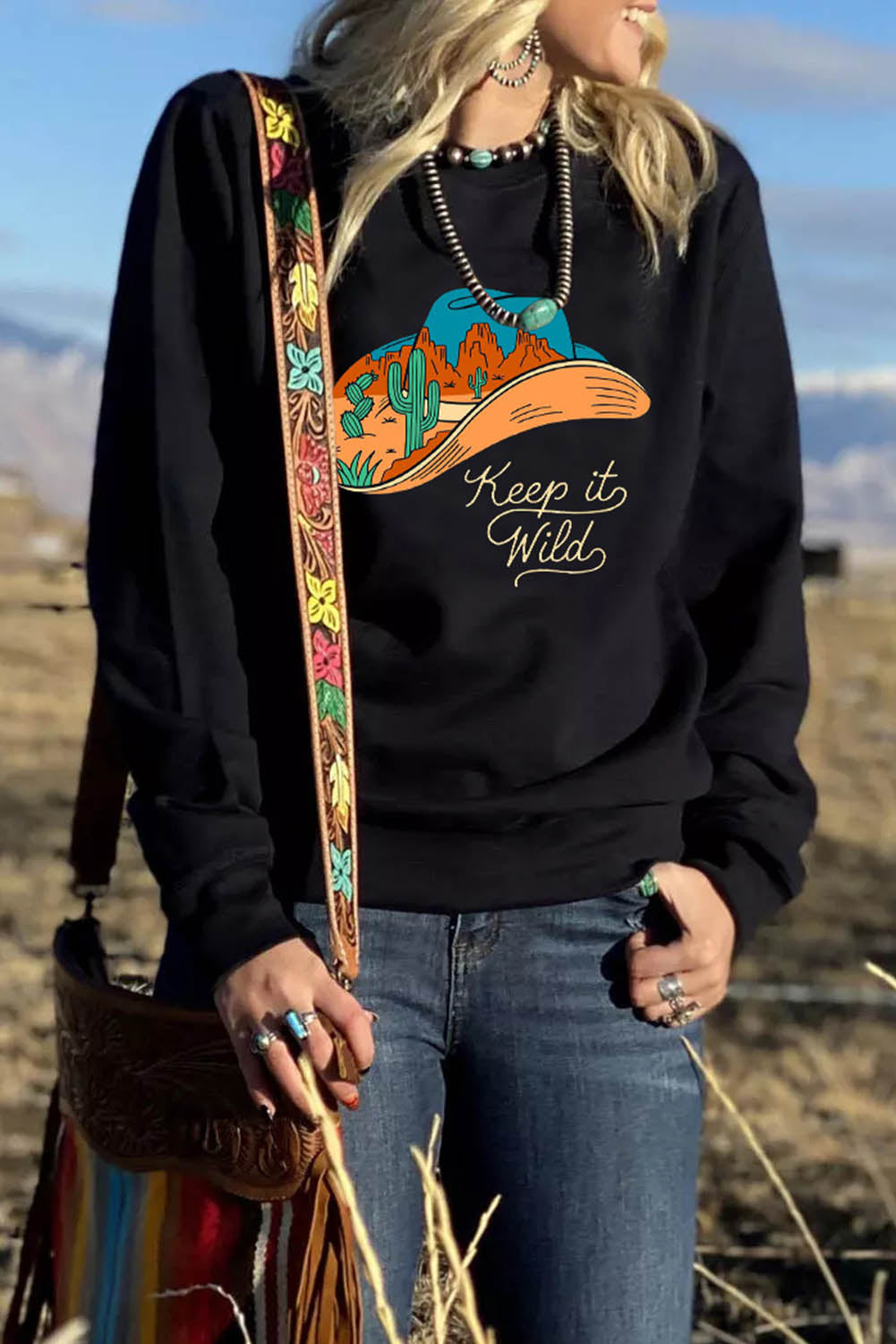 Letter Desert Hat Print Long Sleeve Black Sweatshirt