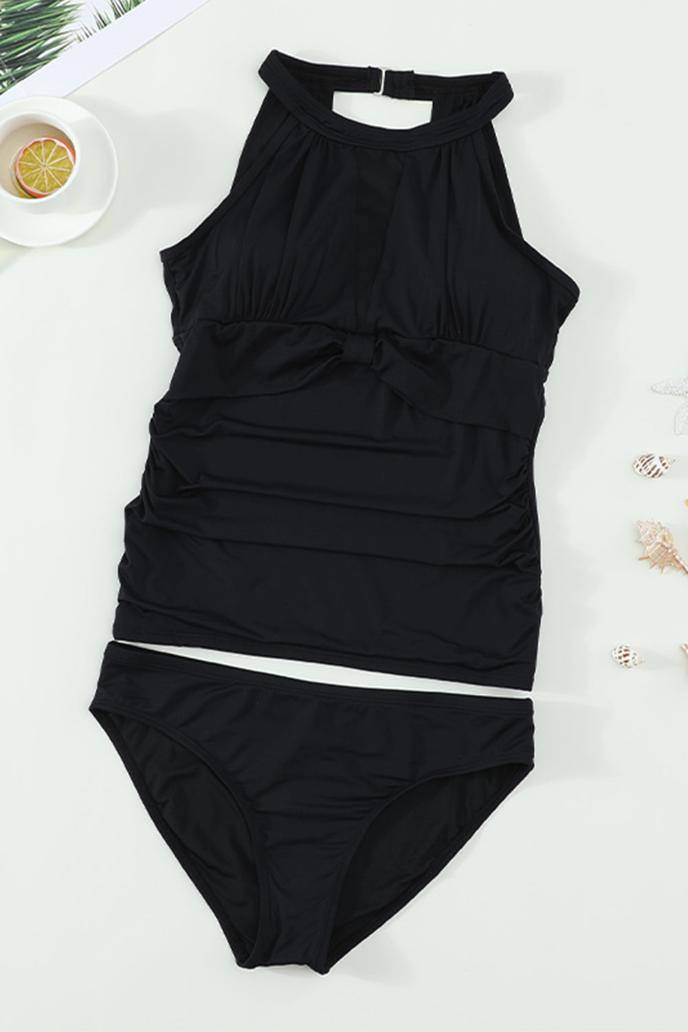 Crni kupaći kostim tankini s visokim izrezom i dubokim izrezom
