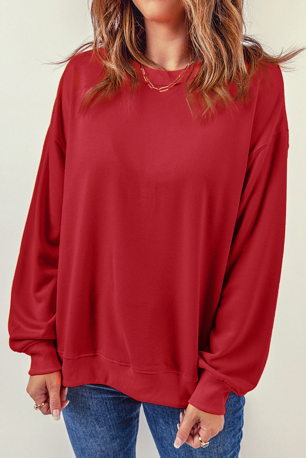 Feuriges rotes, einfarbiges Pullover-Sweatshirt mit Rundhalsausschnitt