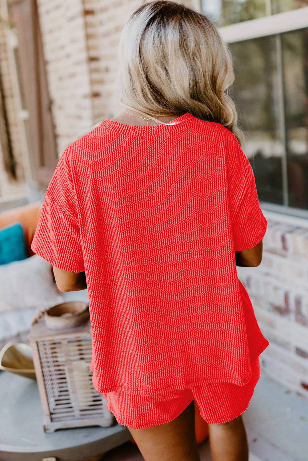 Set maglietta e pantaloncini larghi in maglia testurizzata a coste arancioni