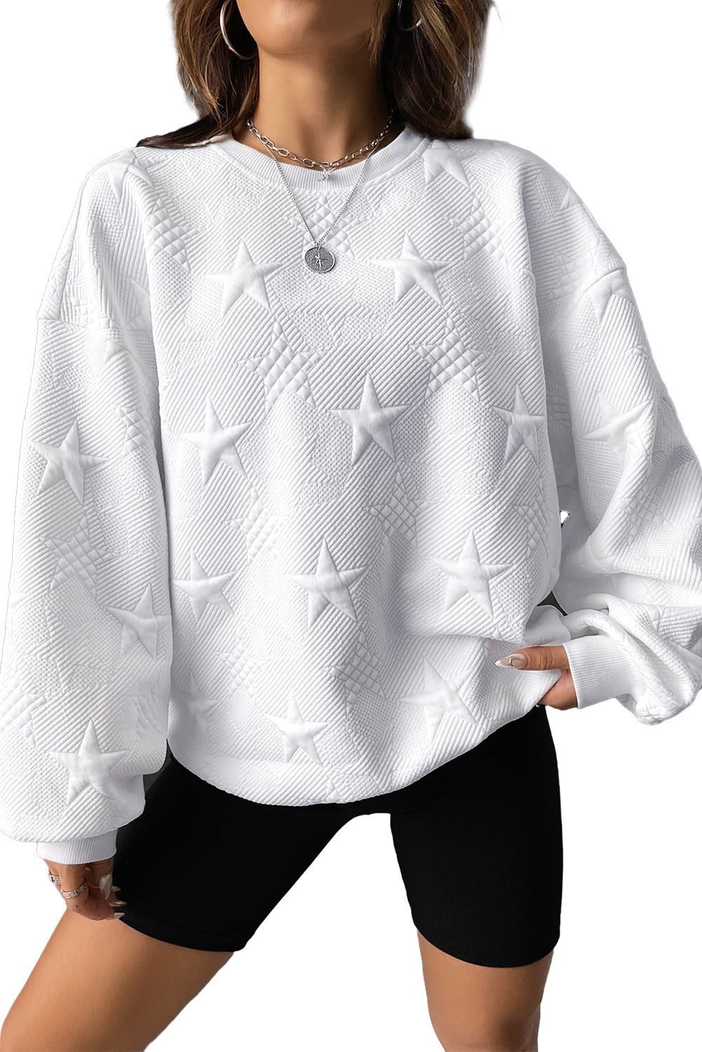 Pulover s spuščenimi rameni z vtisnjeno teksturo v obliki zvezd breskovega cveta