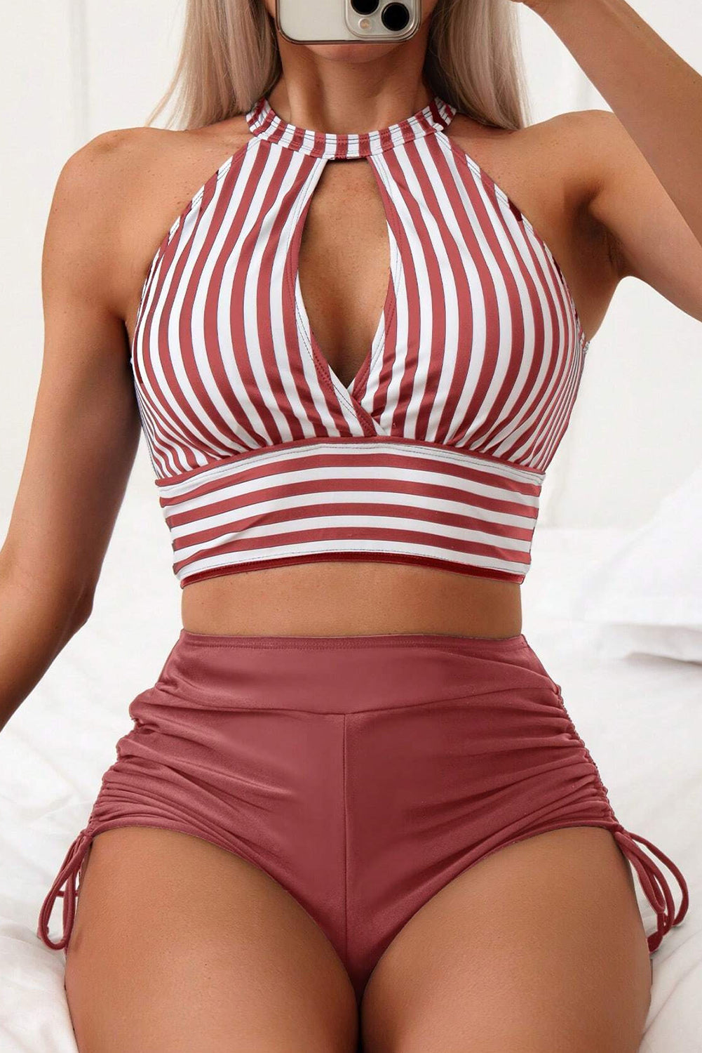 Bikini taille haute froncé à cordon de serrage avec haut licou rayé rouge minéral