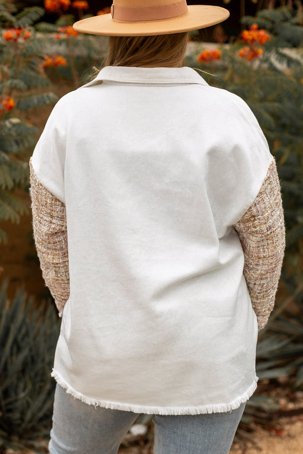 Weiße Plus-Size-Tweed-Patchwork-Jacke mit offenem Saum