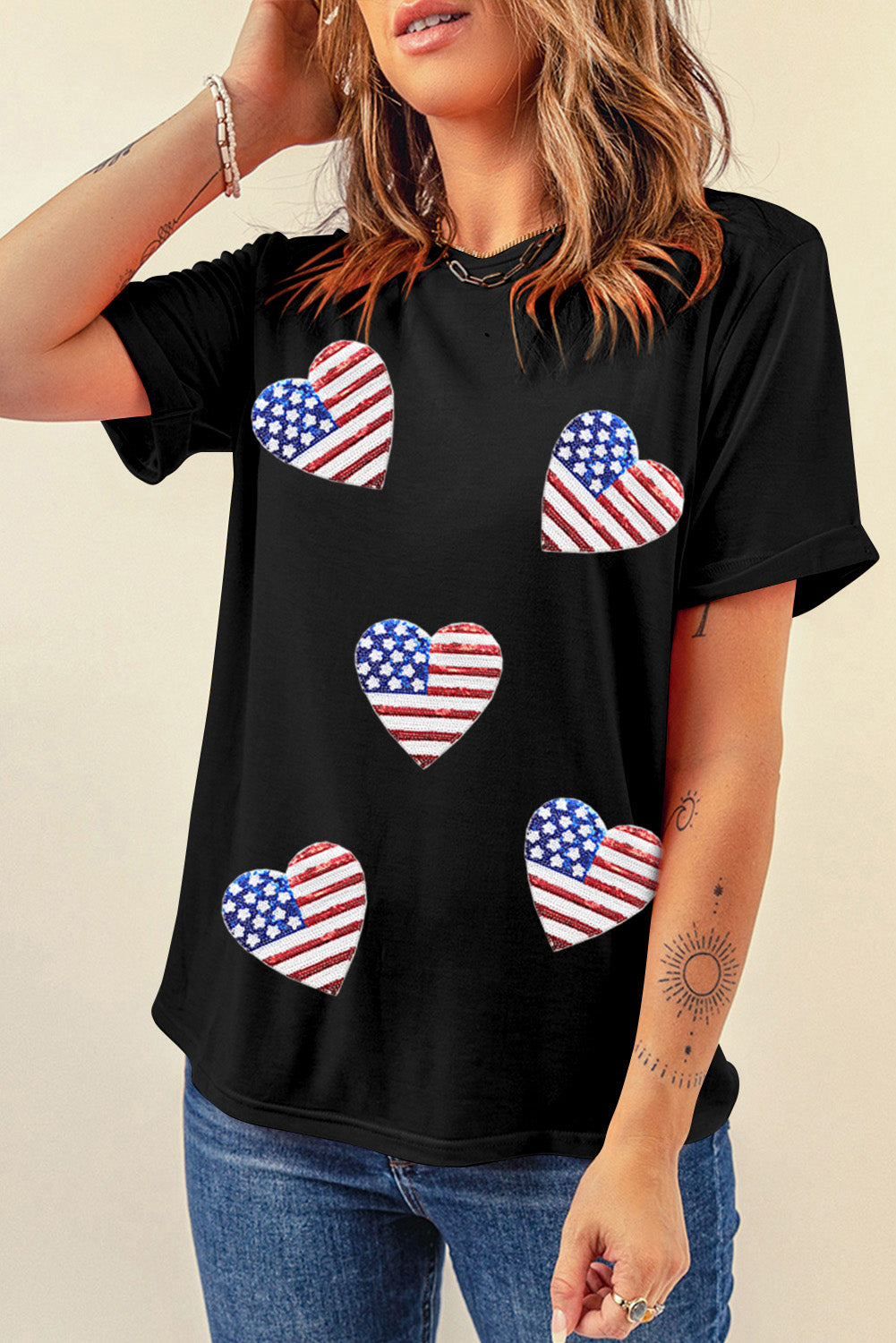 T-shirt noir à paillettes avec motif cœur et drapeau américain