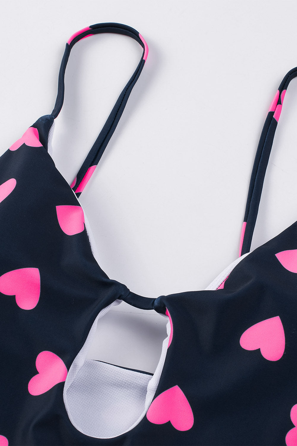 Crni jednodijelni kupaći kostim bez leđa s printom slatkog srca